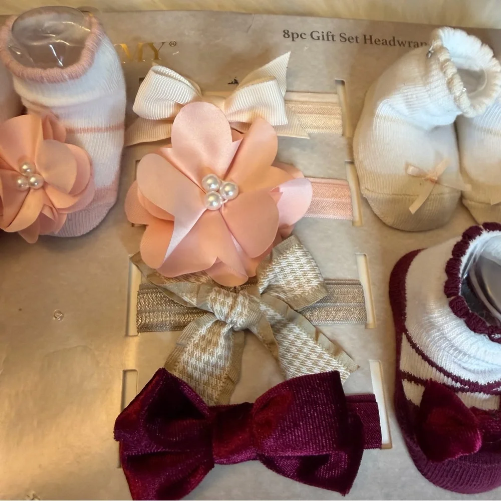 Elly & Emmy 7pc Baby Girl Gift Set Headwraps & Booties 0-12 Months